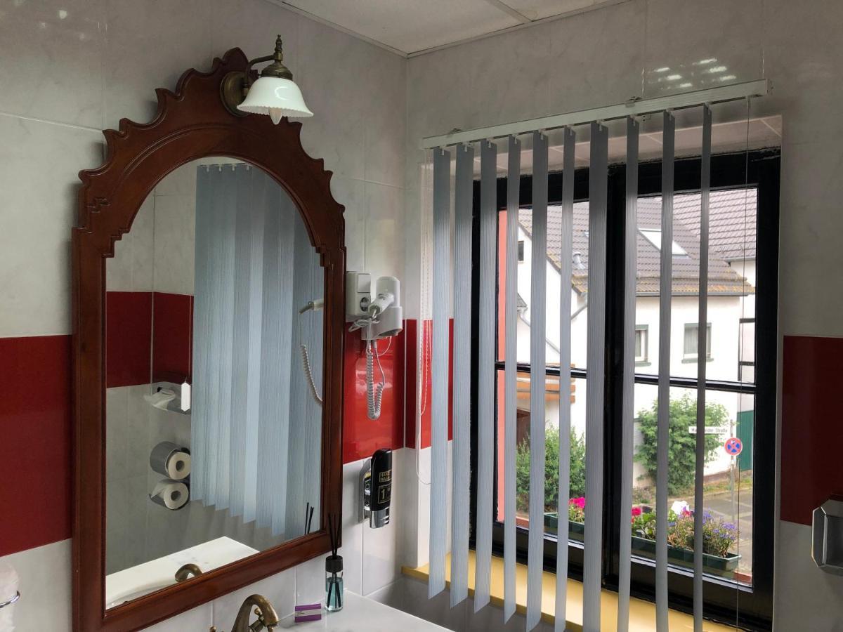 Astoria Hotel هيمباخ المظهر الخارجي الصورة